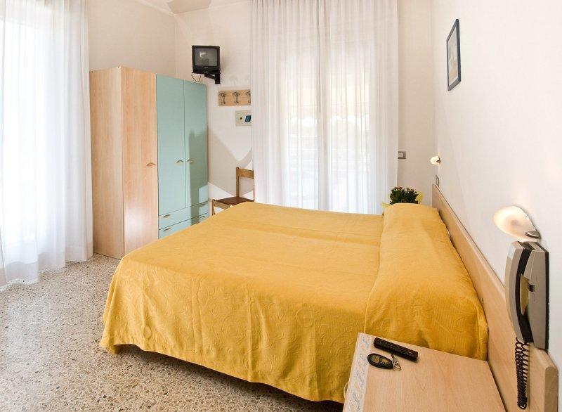 Hotel Ferrara Cattolica Dış mekan fotoğraf